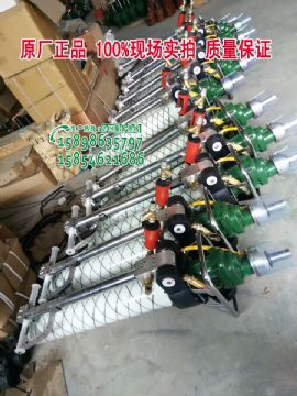 點(diǎn)擊查看詳細(xì)信息<br>標(biāo)題：發(fā)往山西太原MQT-120/2.3氣動(dòng)錨桿鉆機(jī)及配件 閱讀次數(shù)：1982